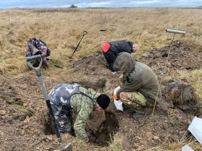 Трех красноармейцев обнаружили поисковики отряда «Пионер» в Тверской области