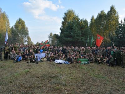 Поисковики отряда «Застава святого Ильи Муромца» обнаружили шестнадцать бойцов в Смоленской области