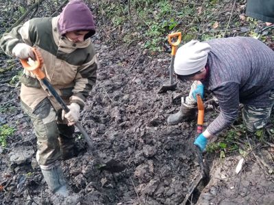 Неизвестного красноармейца обнаружили поисковики отрядов «Судьба человека» и надежда в Темкинском районе