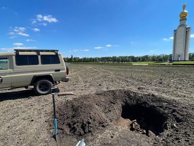 Поисковики отряда «Пионер» обнаружили трех красноармейцев на Прохоровском поле